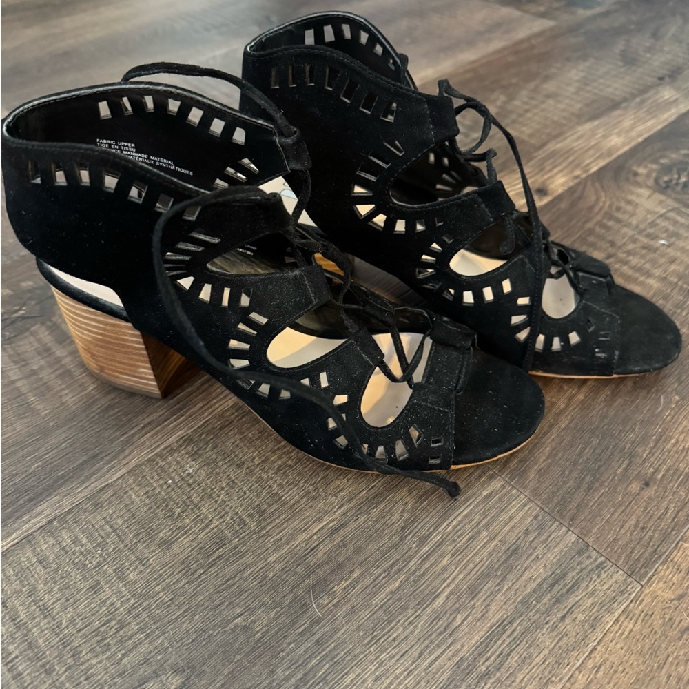 BP 8.5 Black Cutout Women's Heels